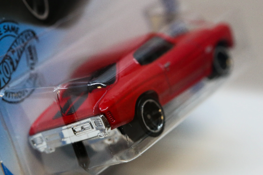 Hot Wheels '70 Chevelle SS HW Screen Time GHC78 - Plus (+) a Bonus Hot Wheel - Fast & Furious