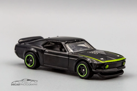 Hot Wheels '69 Ford Mustang Boss 302 HW Muscle Mania GHD06