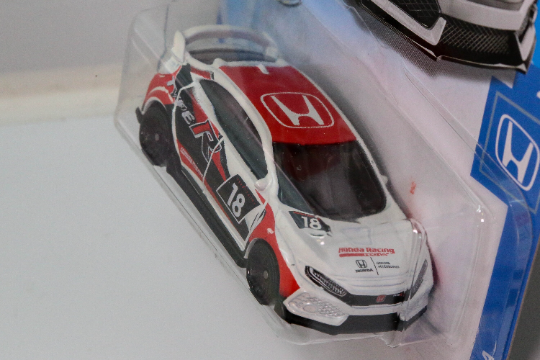 Hot Wheels 2018 Honda Civic Type R HW Honda GHF50 - Plus (+) a Bonus Hot Wheel