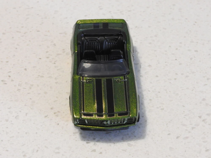 Hot Wheels '69 Camaro HW Roadsters GHG06 - Plus (+) a Bonus Hot Wheel