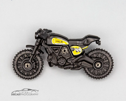 Hot Wheels Ducati Scrambler HW Baja Blazers GRX24 - Plus (+) a Bonus Hot Wheel