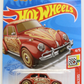 Hot Wheels Volkswagen Beetle HW Holiday Racers GRY79