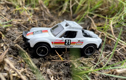 Hot Wheels Porsche 914 Safari HW Exotics GRY88 - Plus (+) a Bonus Hot Wheel