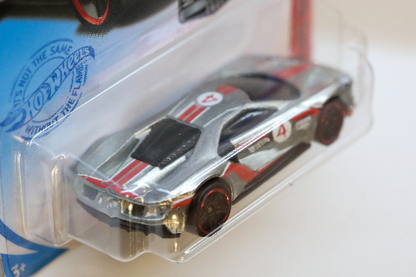 Hot Wheels '17 Ford GT HW Then and Now GTD23 - ZAMAC #010 - Walmart Exclusive - Plus (+) a Bonus Hot Wheel