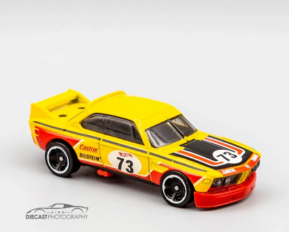 Hot Wheels '73 BMW 3.0 CSL Race Car HW Retro Racers HCW51 - Plus (+) a Bonus Hot Wheel