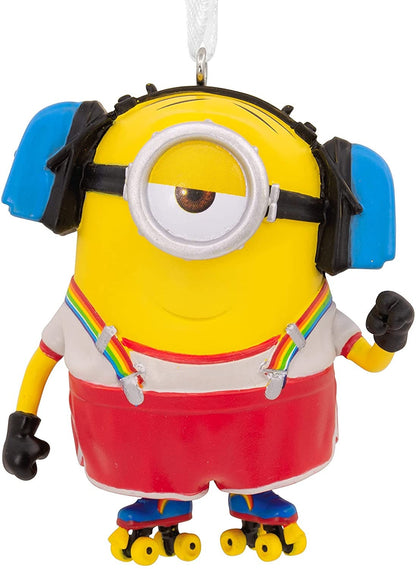 Hallmark Minions Stuart The Minion Roller Skating Christmas Ornament - 3HCM0339