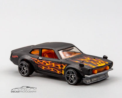 Hot Wheels Custom Ford Maverick HW Flames GHD66 - Plus (+) a Bonus Hot Wheel