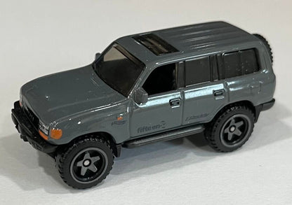 Hot Wheels Toyota Land Cruiser 80 HW Hot Trucks GRX22 - Plus (+) a Bonus Hot Wheel