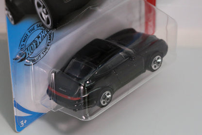 Hot Wheels '96 Porsche Carrera HW Porsche GHD19 - Plus (+) a Bonus Hot Wheel